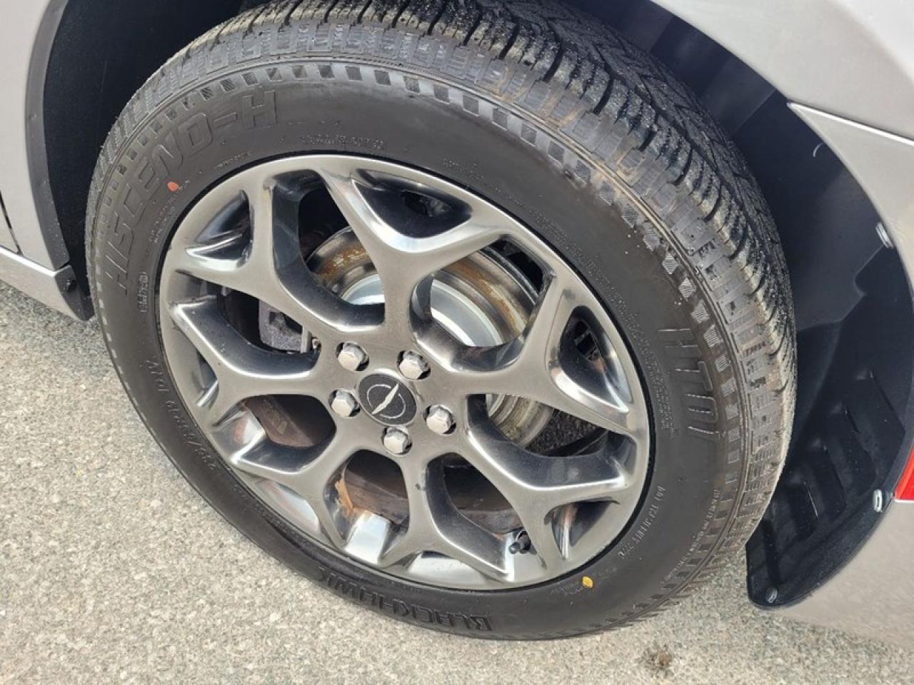 2018 Chrysler 300 S AWD Photo