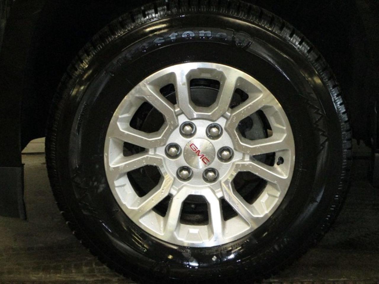 2018 GMC Yukon SLE 4WD Photo