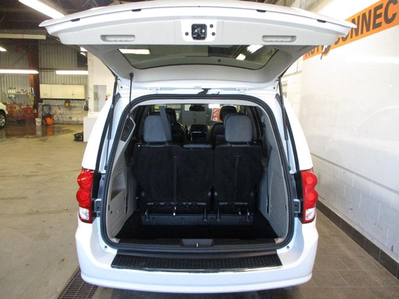 2019 Dodge Grand Caravan Crew Photo