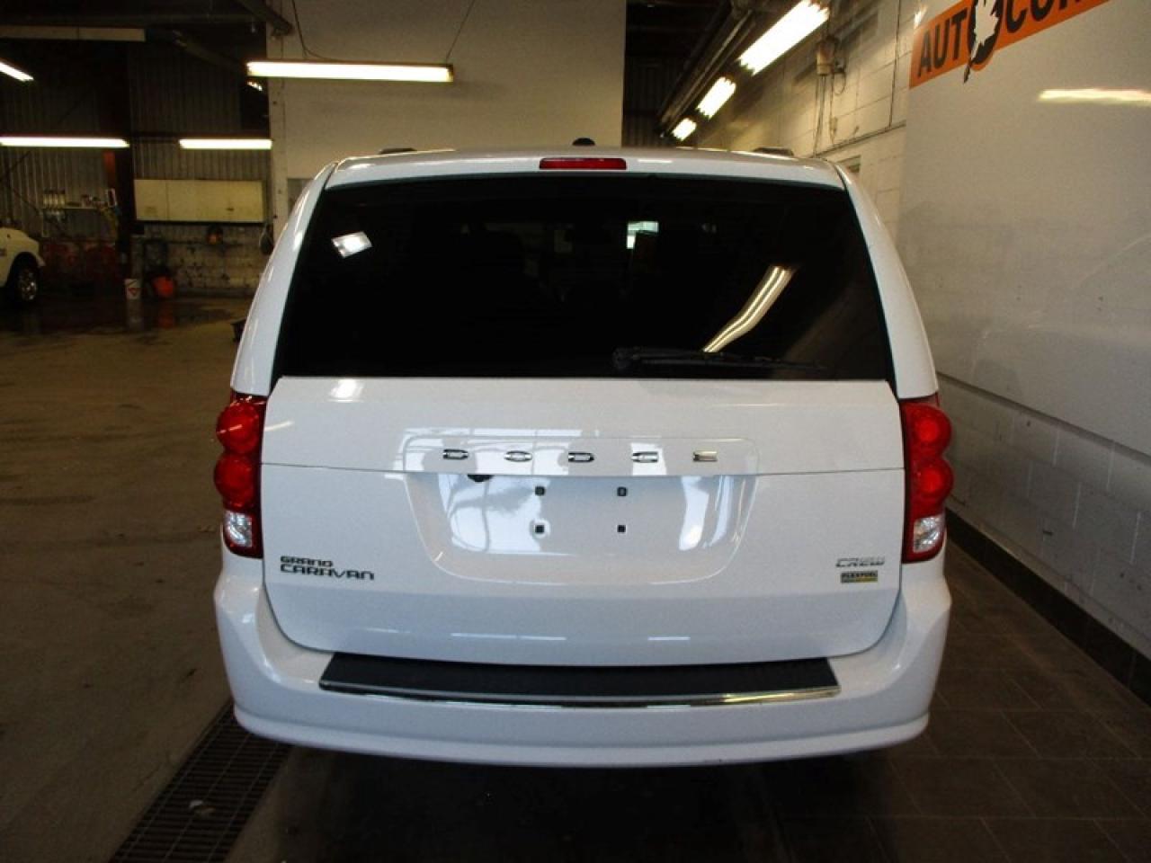 2019 Dodge Grand Caravan Crew Photo