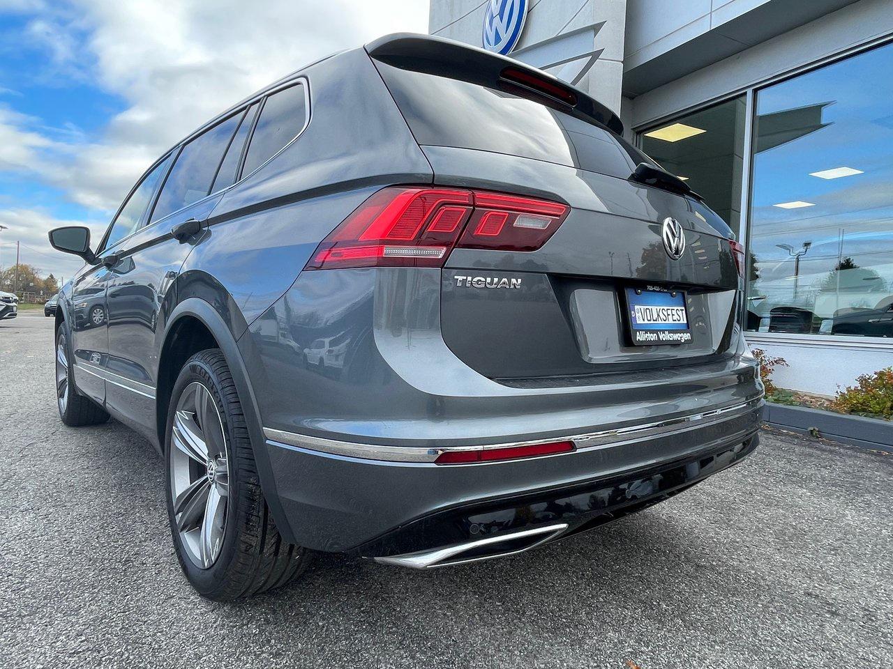 2019 Volkswagen Tiguan Highline 2.0T 8sp at w/Tip 4M Photo