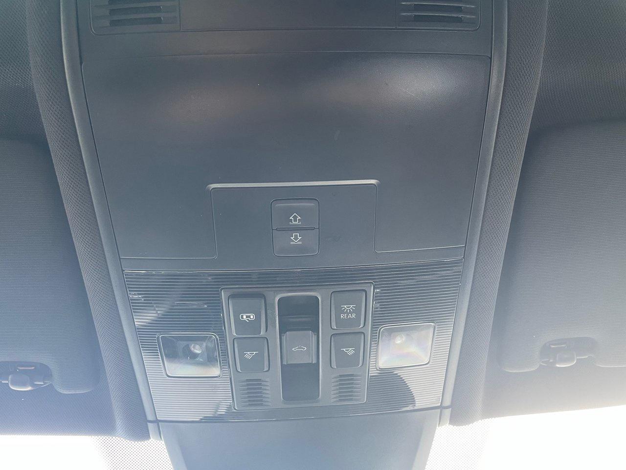 2019 Volkswagen Tiguan Highline 2.0T 8sp at w/Tip 4M Photo