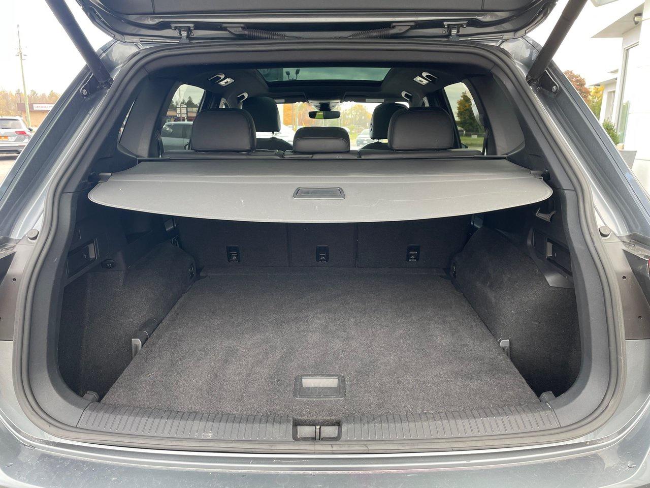 2019 Volkswagen Tiguan Highline 2.0T 8sp at w/Tip 4M Photo