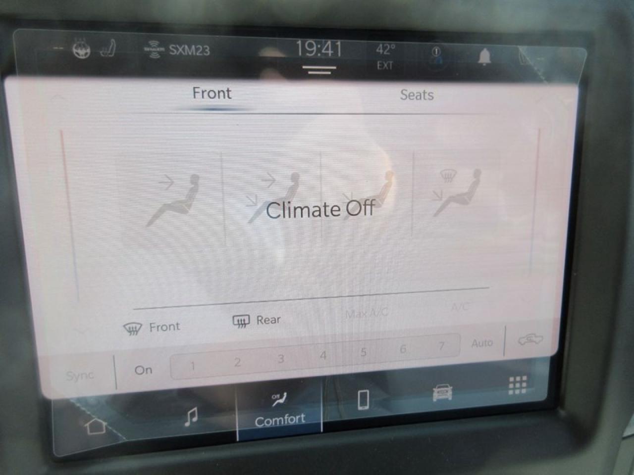 2022 RAM 1500 Classic NIGHT EDITION CREW CAB Photo