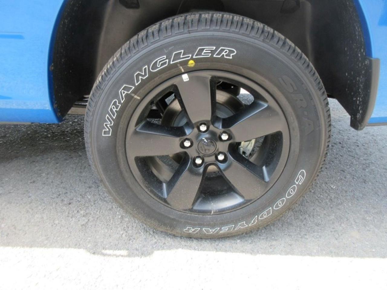 2022 RAM 1500 Classic NIGHT EDITION CREW CAB Photo