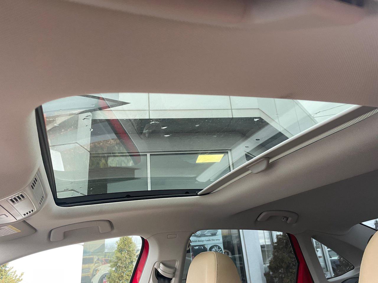 2019 Volkswagen Jetta Highline 1.4T 8sp at w/Tip Photo