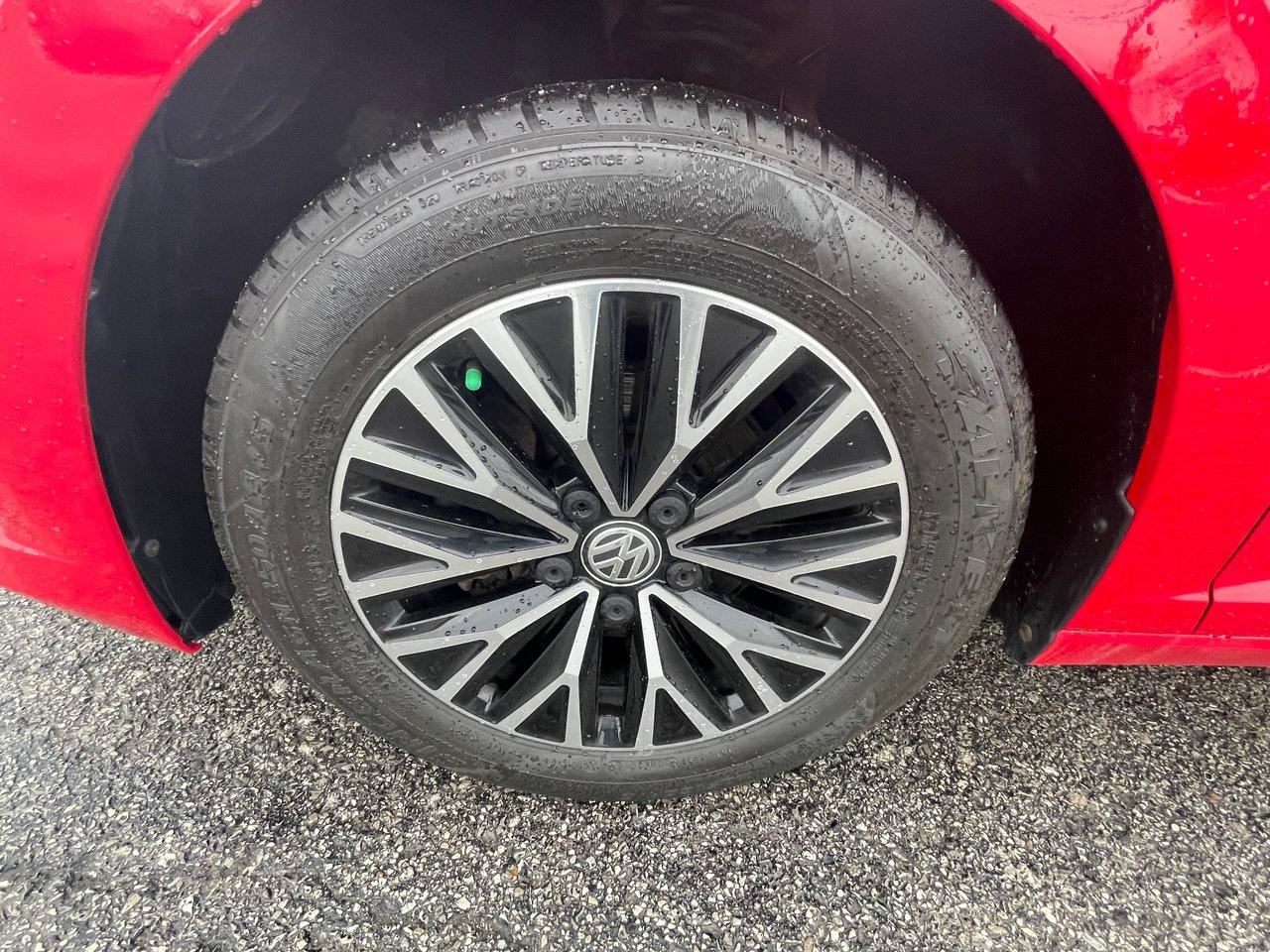 2019 Volkswagen Jetta Highline 1.4T 8sp at w/Tip Photo