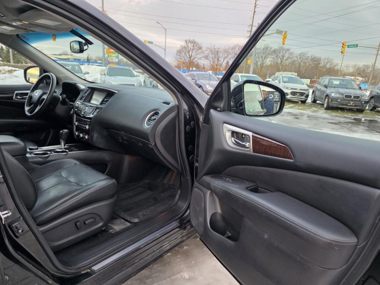 2015 Nissan Pathfinder **CERTIFIED** S AWD Photo