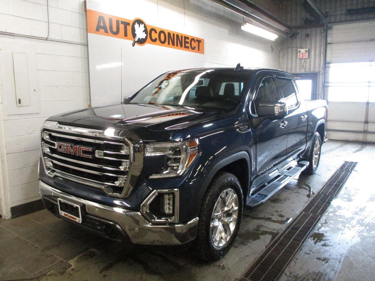 2020 GMC Sierra 1500 SLT  4X4 Photo