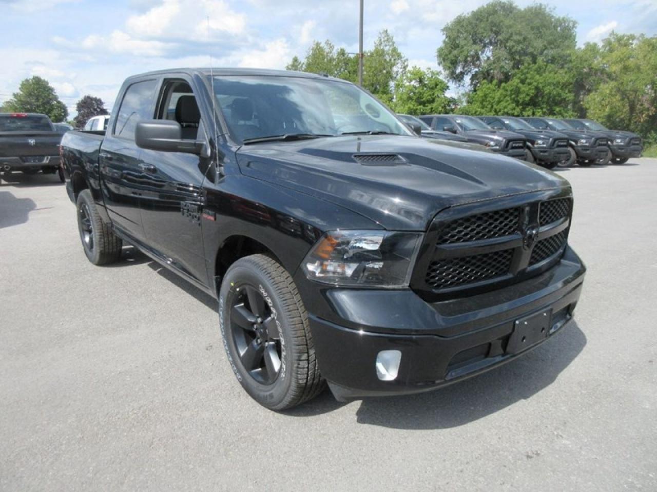 2022 RAM 1500 Classic SLT  Crew Cab Photo4