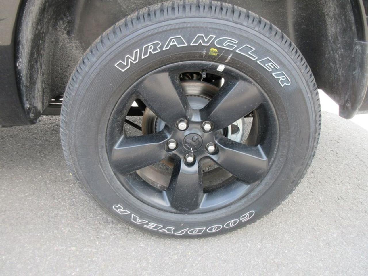 2022 RAM 1500 Classic SLT  Crew Cab Photo