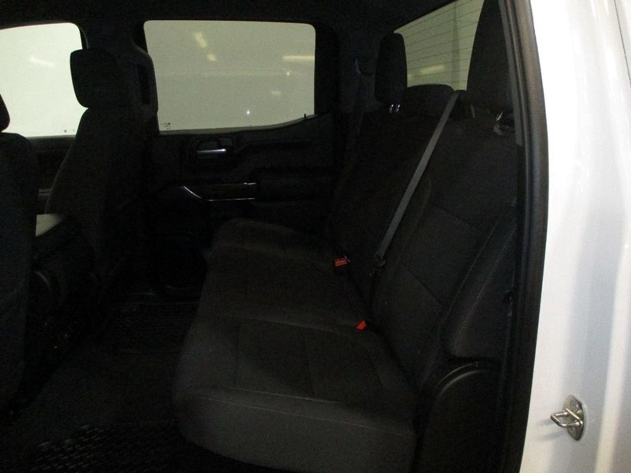 2021 GMC Sierra 1500 SLE CREW CAB Photo