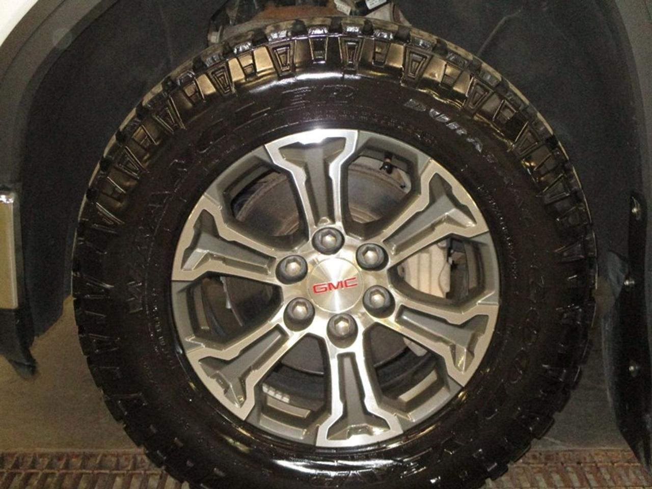2021 GMC Sierra 1500 SLE CREW CAB Photo