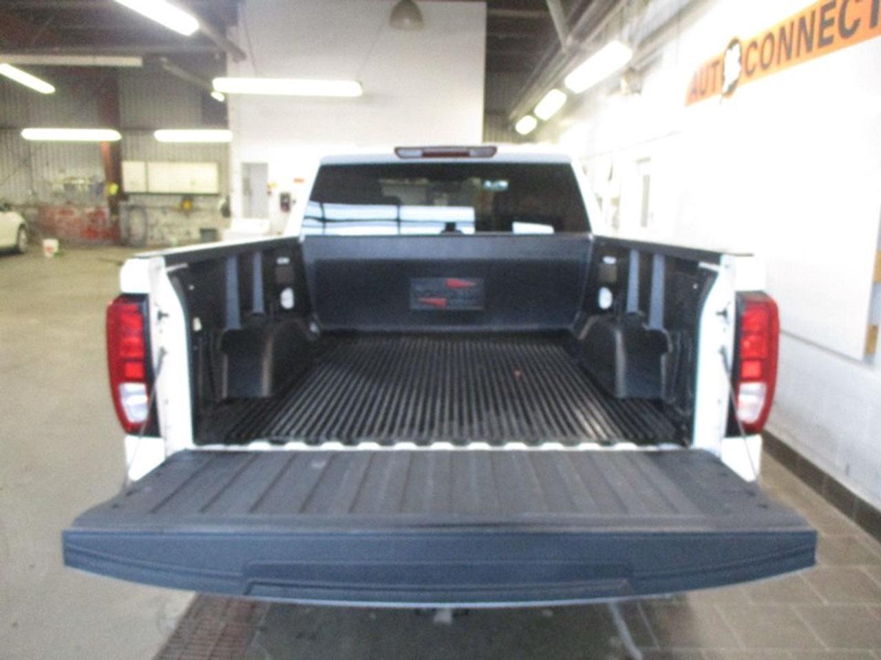 2021 GMC Sierra 1500 SLE CREW CAB Photo