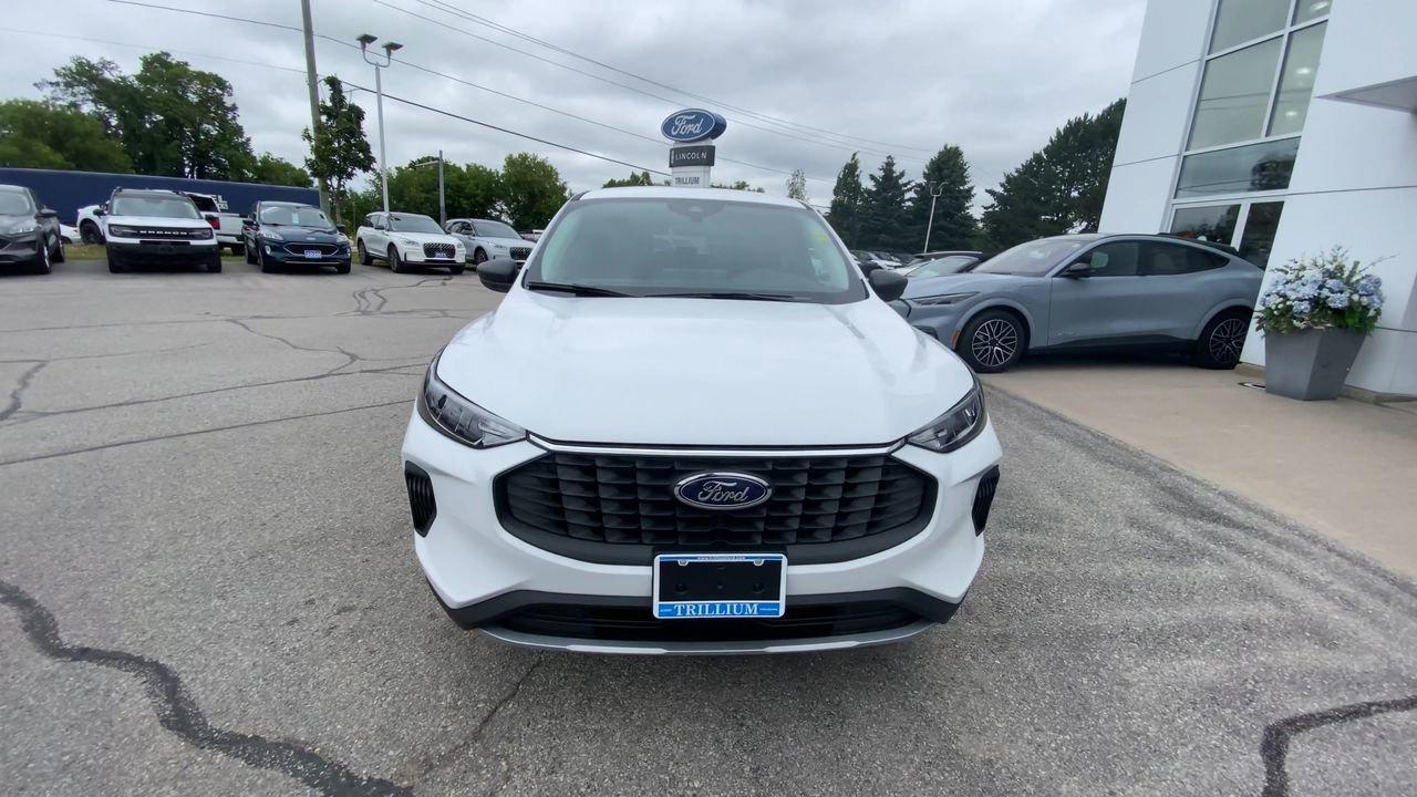 2025 Ford Escape Active Photo2