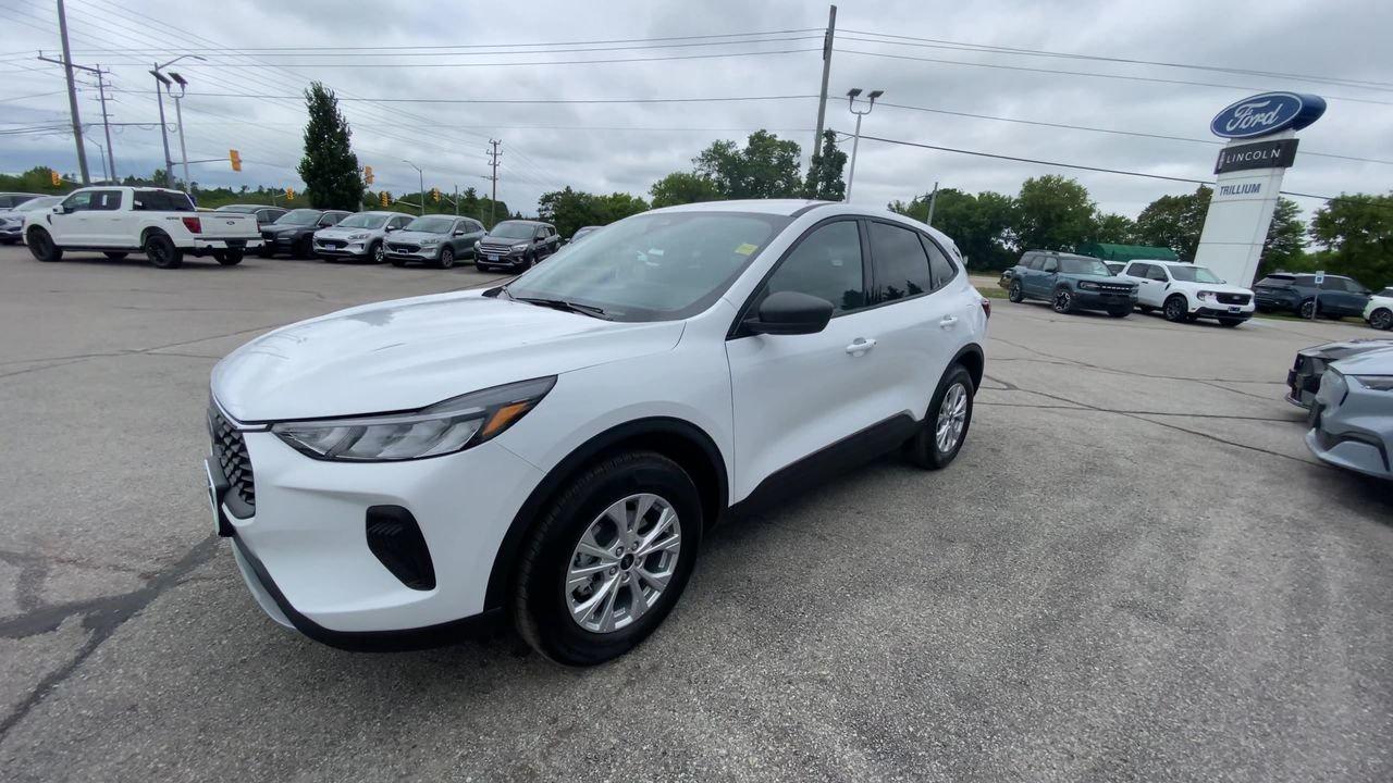 2025 Ford Escape Active Photo3