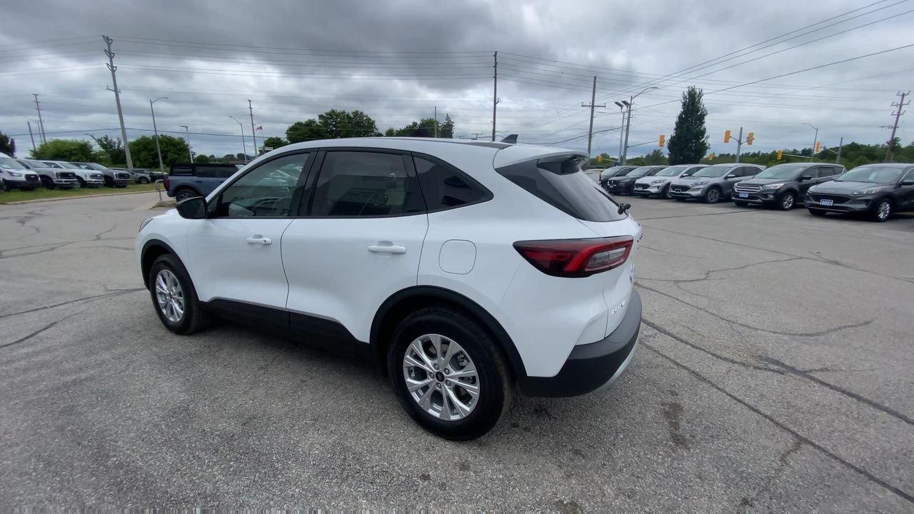 2025 Ford Escape Active Photo