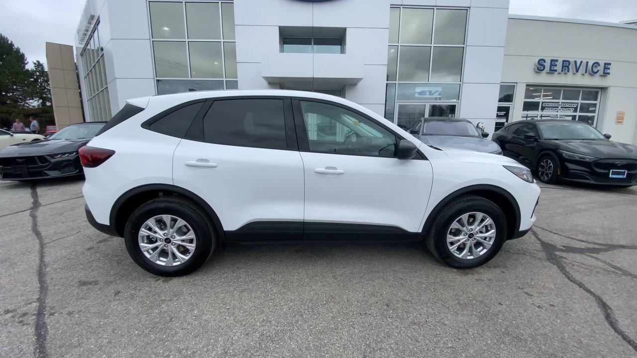 2025 Ford Escape Active Photo