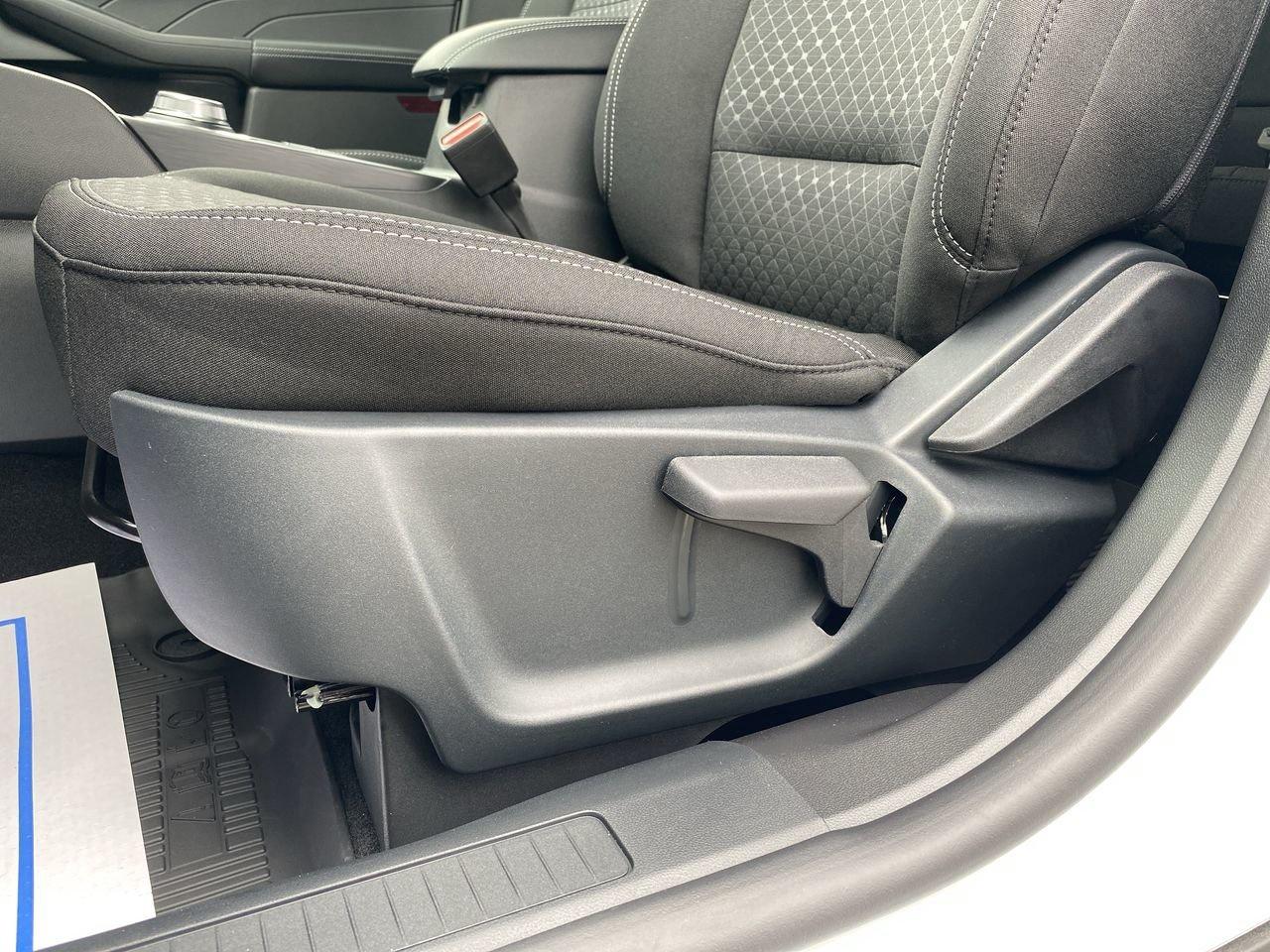 2025 Ford Escape Active Photo