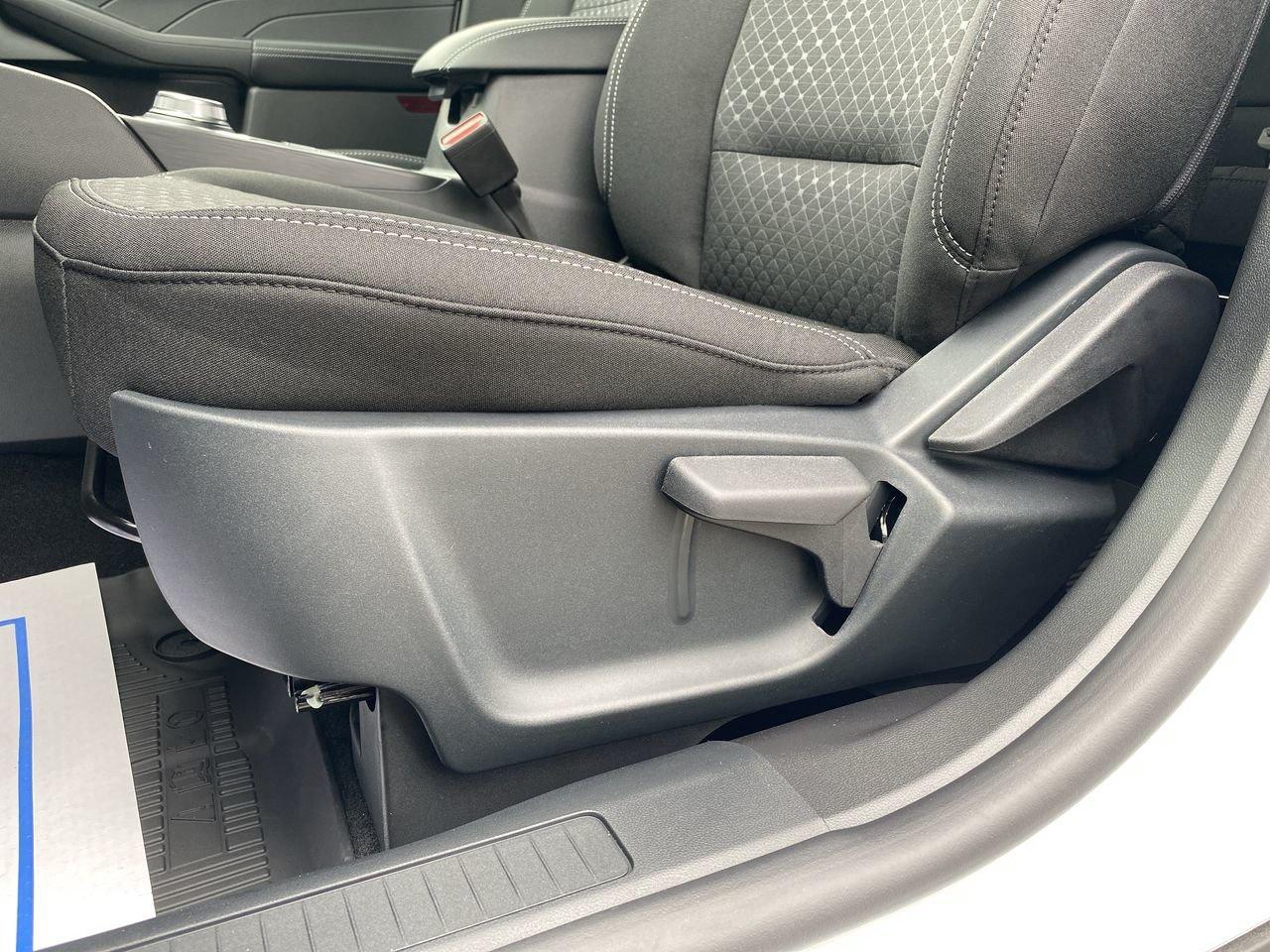 2025 Ford Escape Active Photo