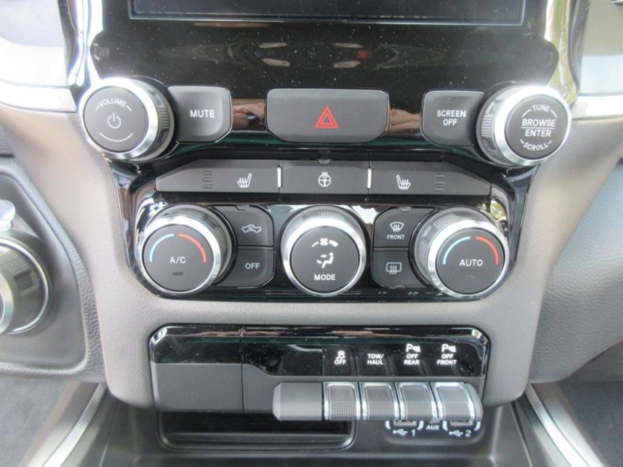 2022 RAM 1500 Crew Cab Big Horn 4X4 Photo