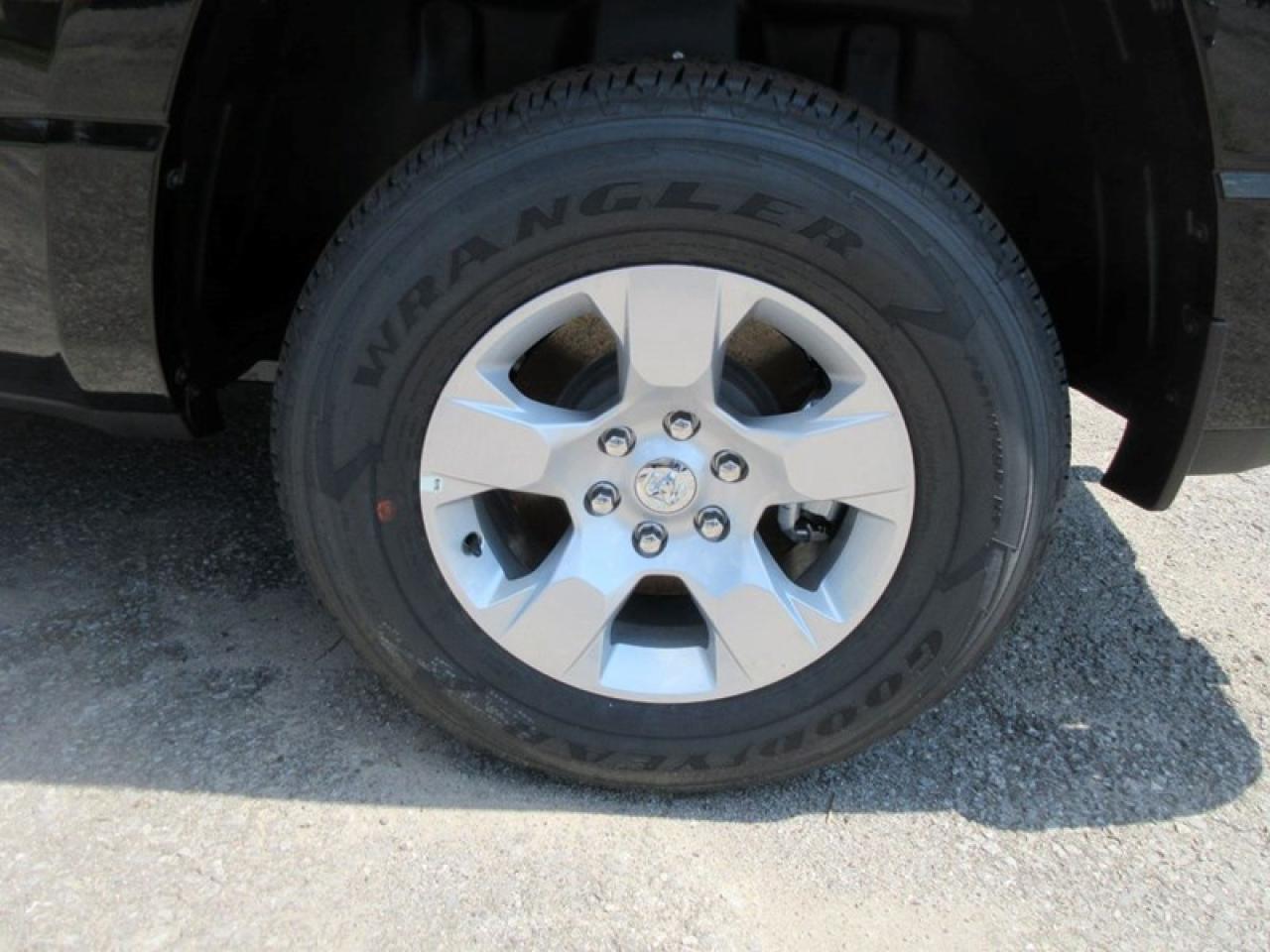 2022 RAM 1500 Crew Cab Big Horn 4X4 Photo