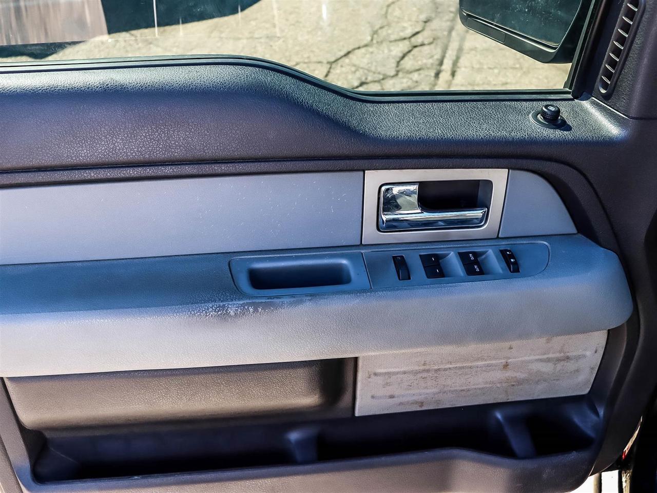 2011 Ford F-150 XLT Photo4