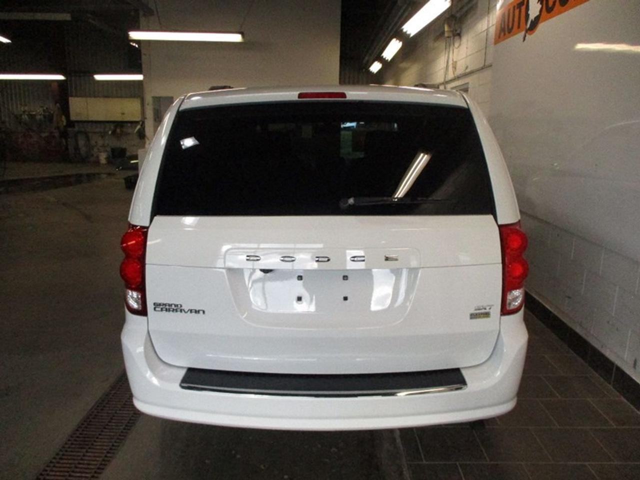 2019 Dodge Grand Caravan SXT Photo
