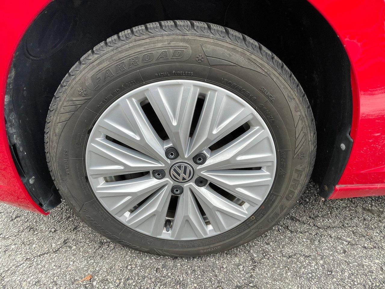 2019 Volkswagen Jetta Comfortline 1.4t 8sp at w/Tip Photo