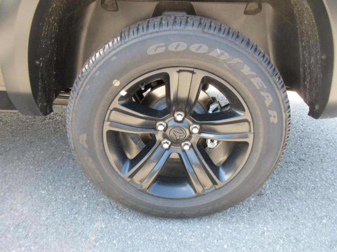 2022 RAM 1500 Classic NIGHT EDITION CREW CAB Photo