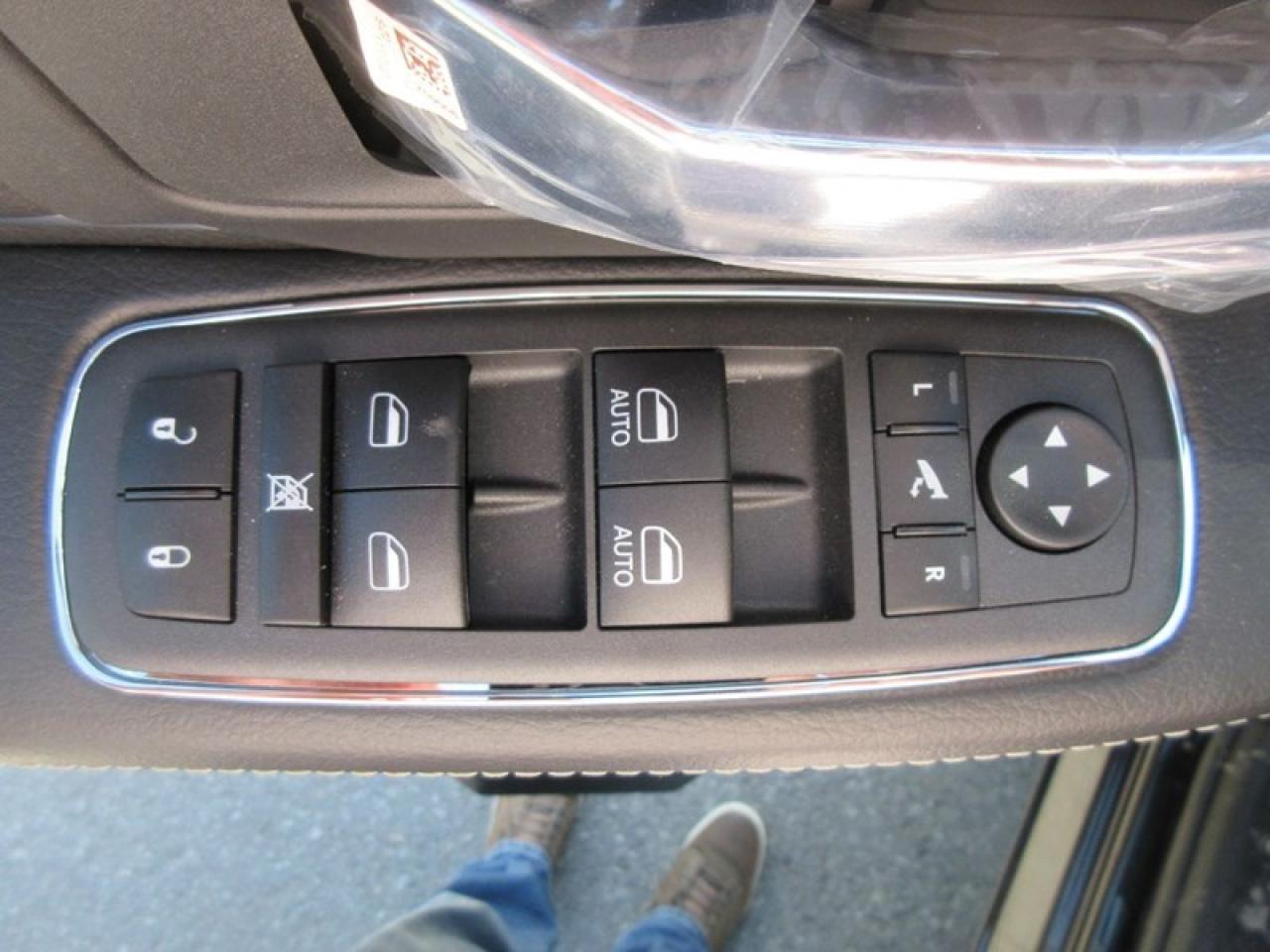 2022 RAM 1500 Classic Warlock Crew Cab Photo