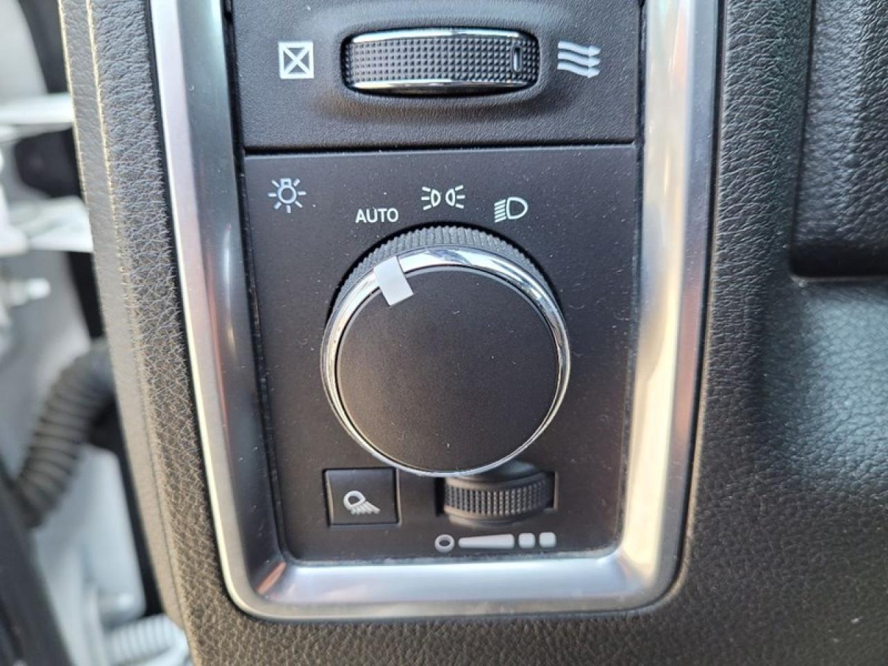 2021 RAM 1500 Classic Warlock 4WD Photo