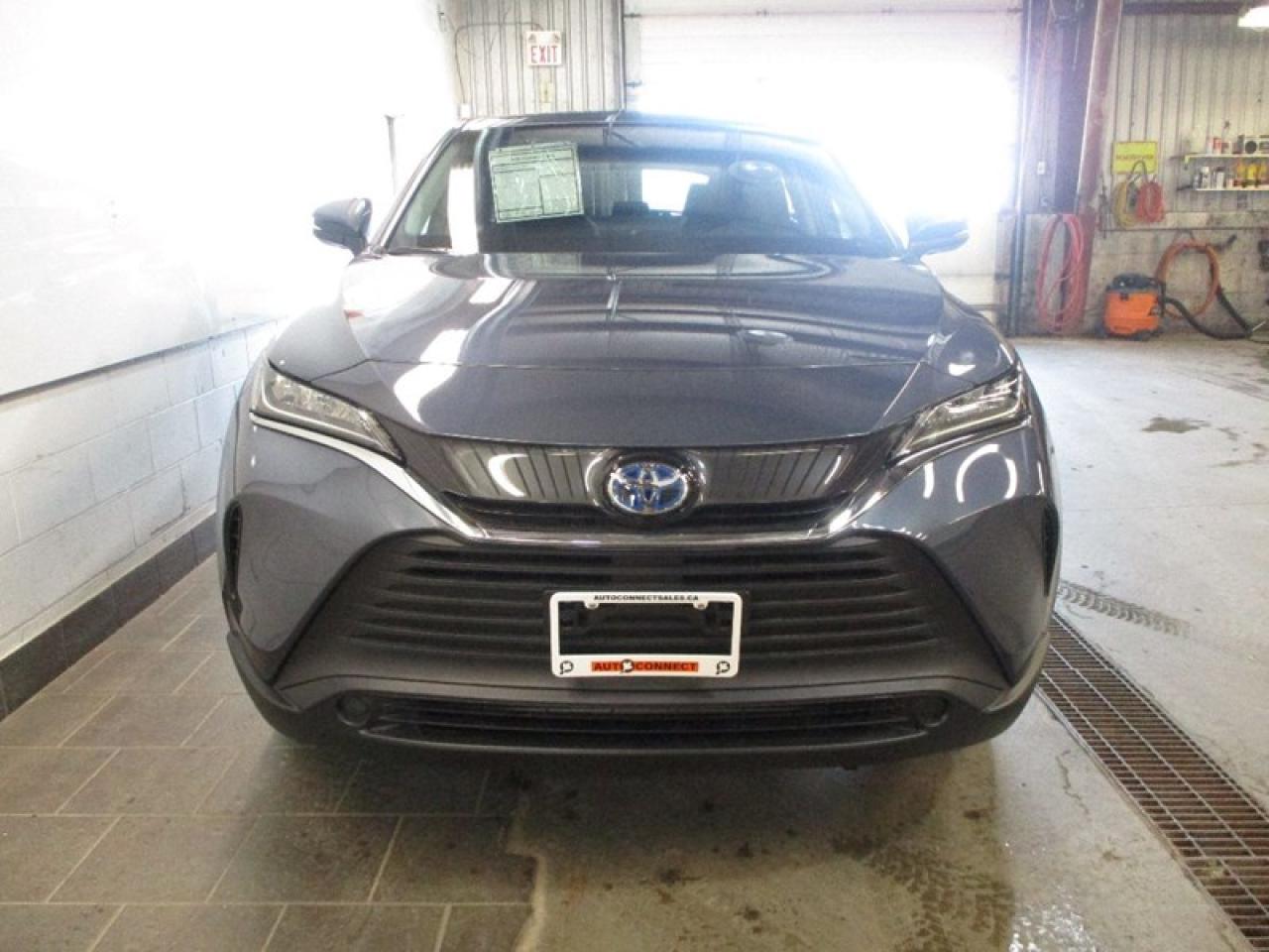 2022 Toyota Venza LE HYBRID Photo