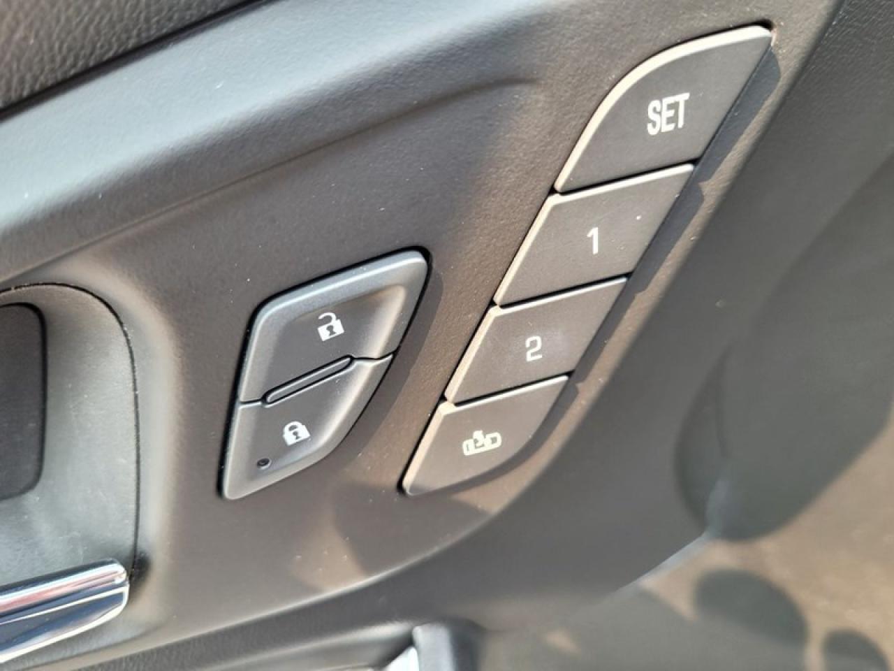 2023 Chevrolet Malibu Premier Photo