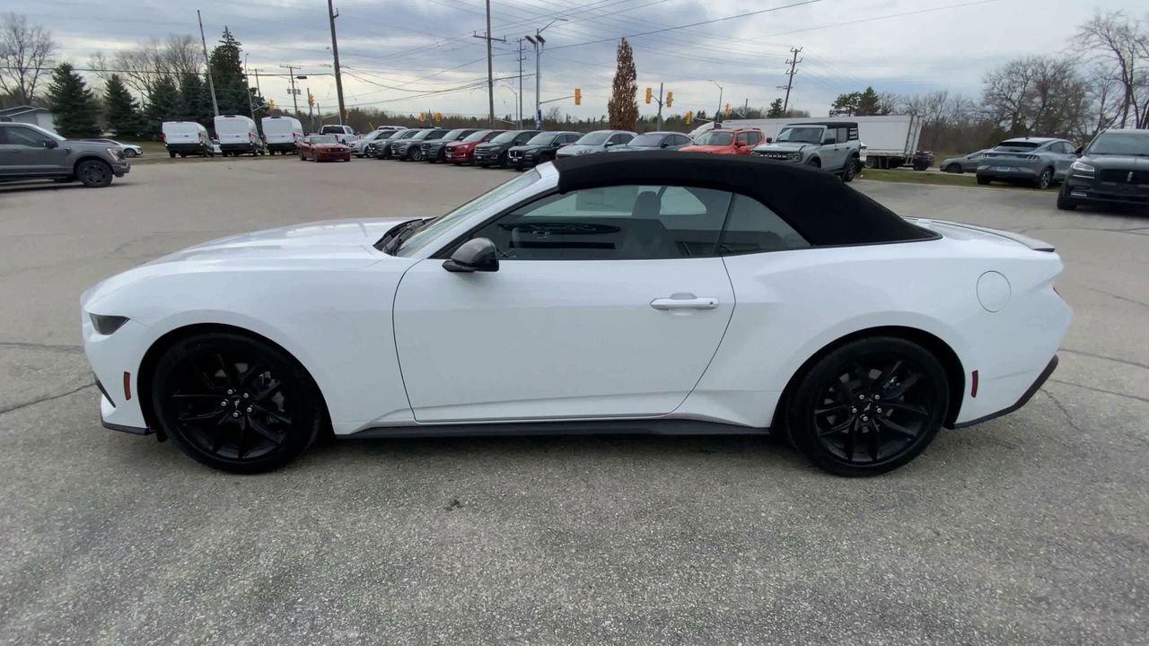 2025 Ford Mustang Convertible ECOBOOST PREMIUM Photo