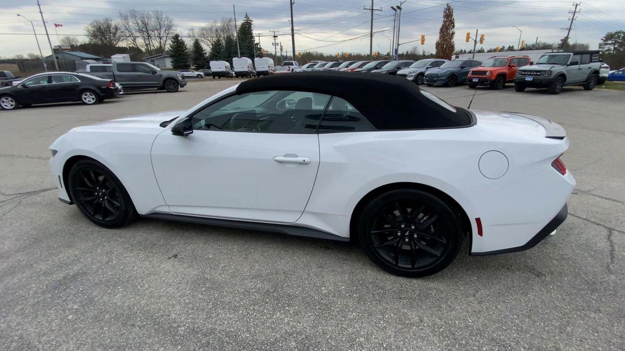 2025 Ford Mustang Convertible ECOBOOST PREMIUM Photo