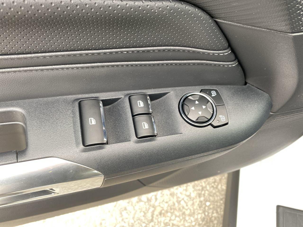 2025 Ford Mustang Convertible ECOBOOST PREMIUM Photo