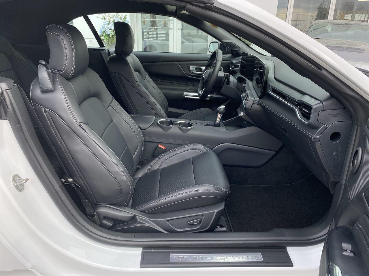 2025 Ford Mustang Convertible ECOBOOST PREMIUM Photo