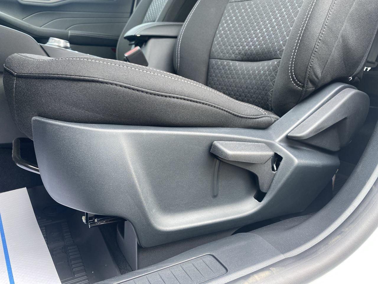 2025 Ford Escape Active Photo