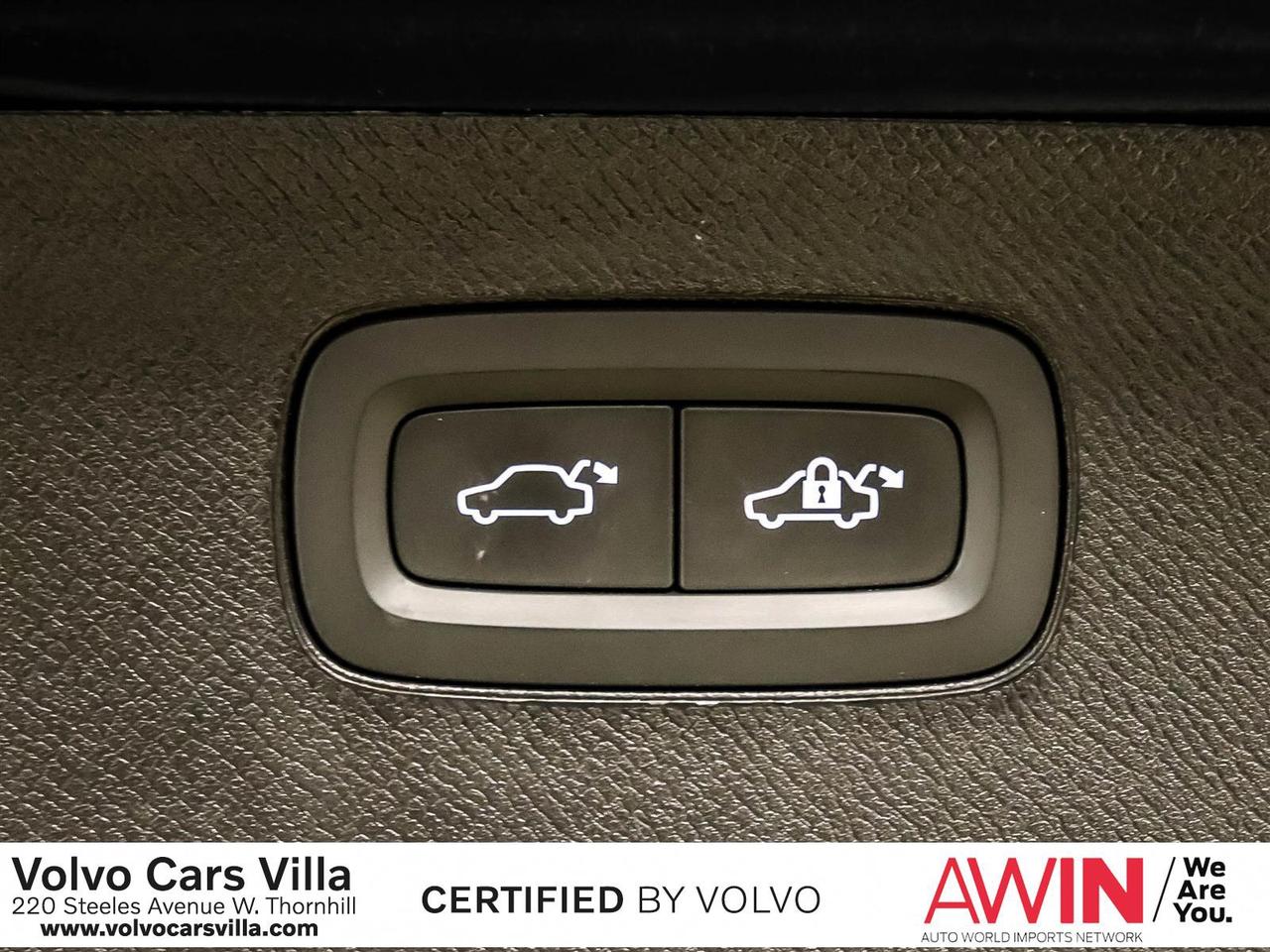 2024 Volvo XC90 B6 AWD Ultimate Bright Theme 7-Seater Photo