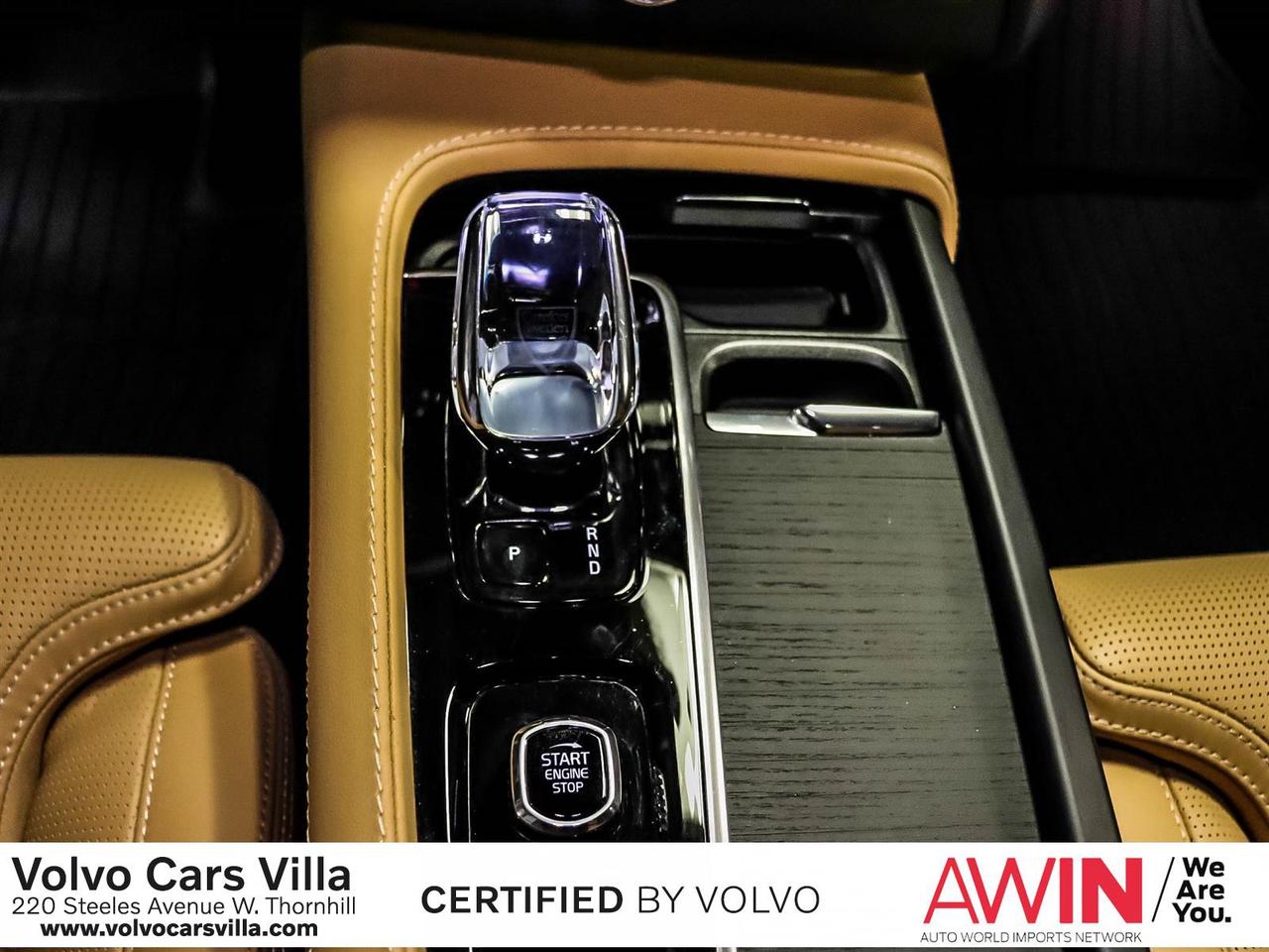 2024 Volvo XC90 B6 AWD Ultimate Bright Theme 7-Seater Photo