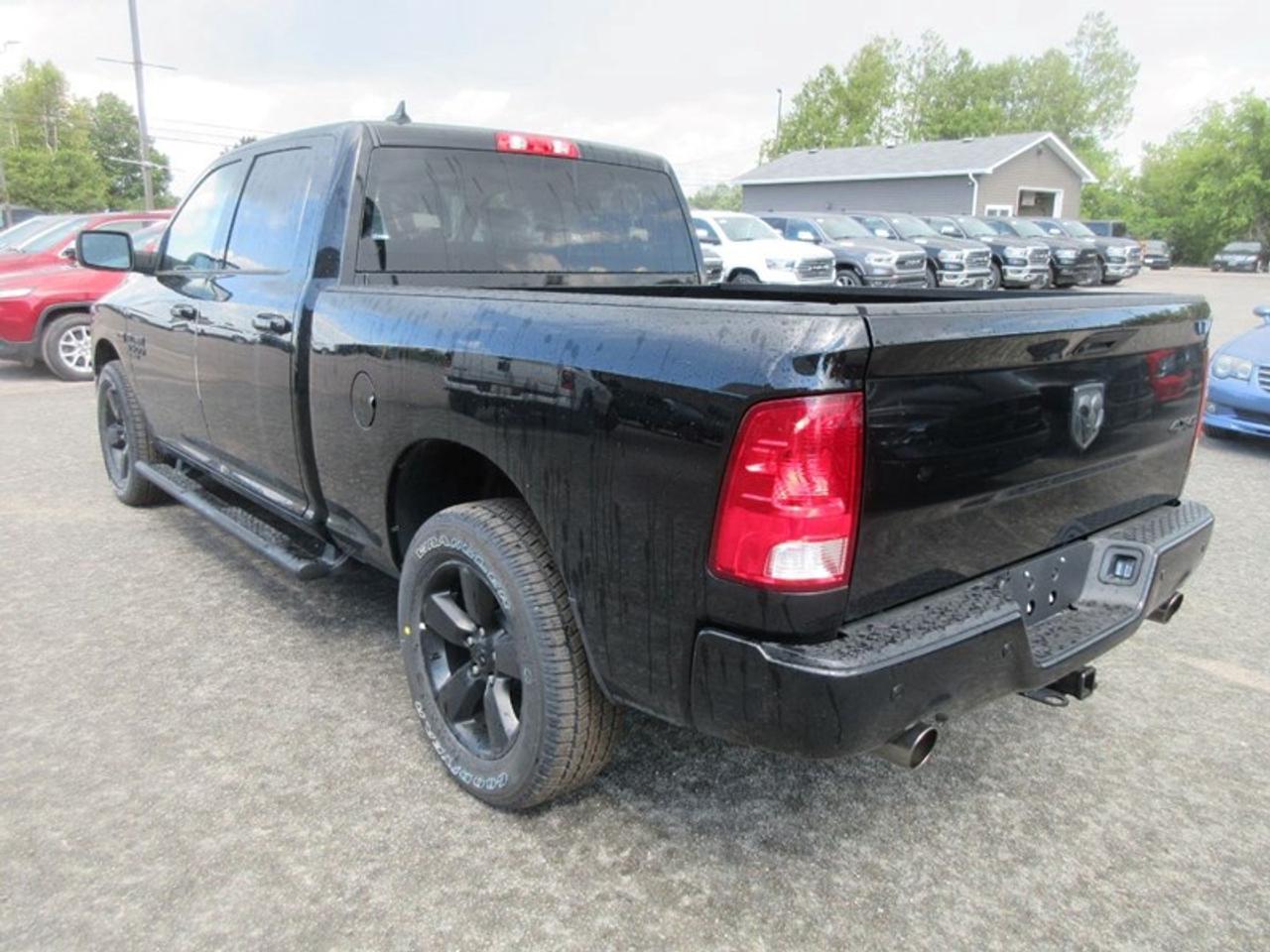2022 RAM 1500 Classic SLT  Crew Cab Photo1