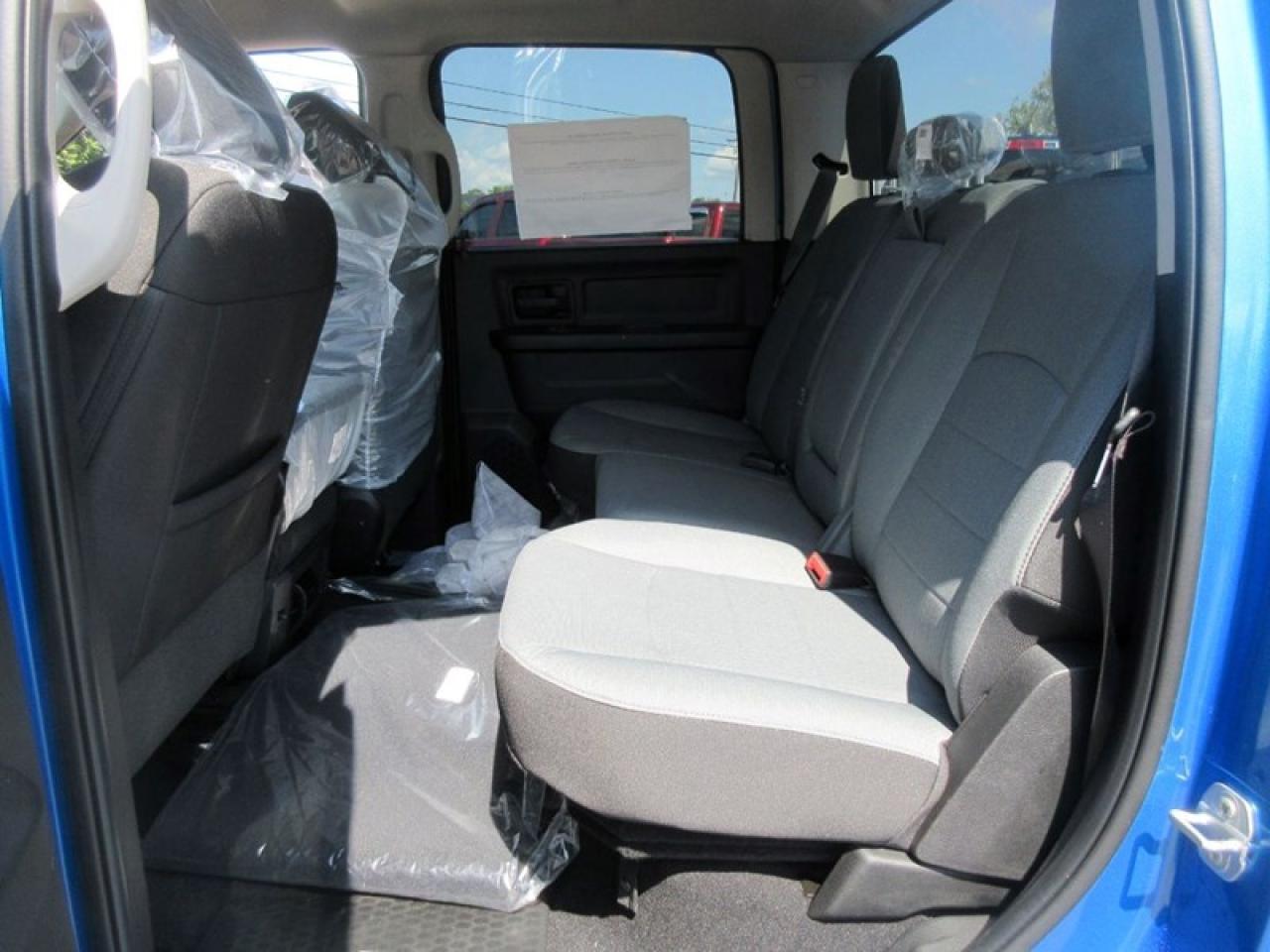 2022 RAM 1500 Classic NIGHT EDITION CREW CAB Photo