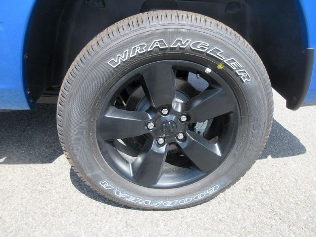 2022 RAM 1500 Classic NIGHT EDITION CREW CAB Photo