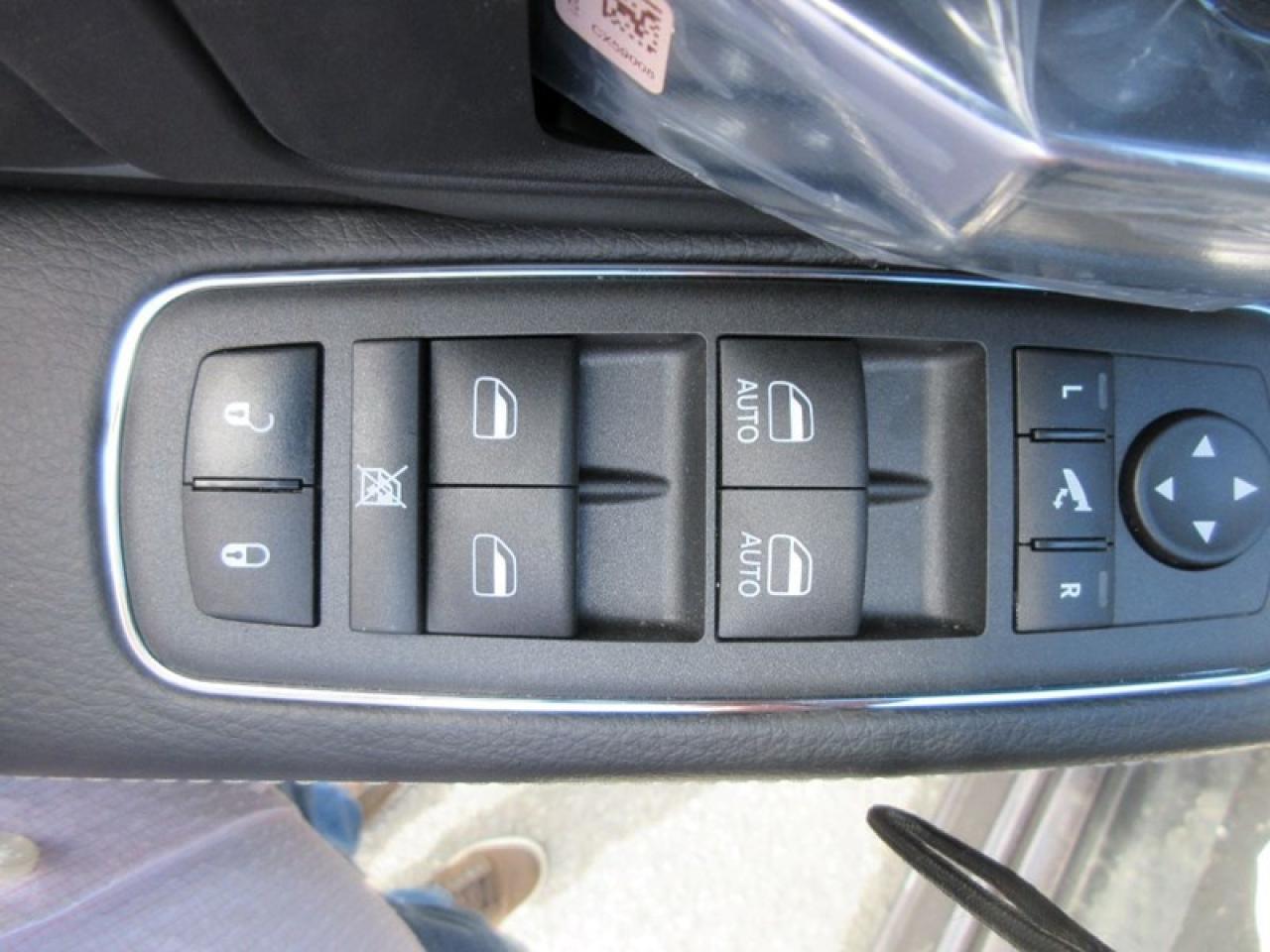 2022 RAM 1500 Classic Warlock Crew Cab Photo