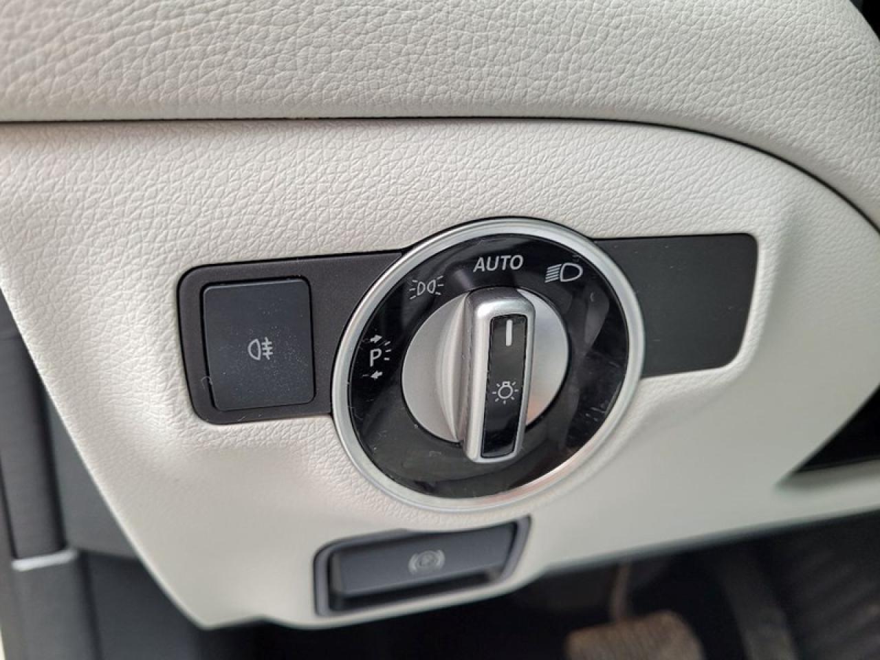 2018 Mercedes-Benz CLA-Class AWD Photo