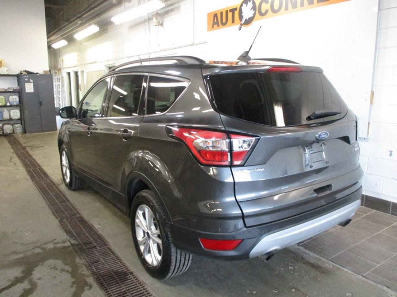 2018 Ford Escape SEL Photo
