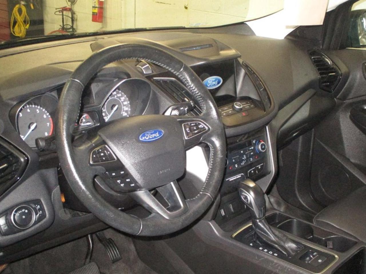 2018 Ford Escape SEL Photo