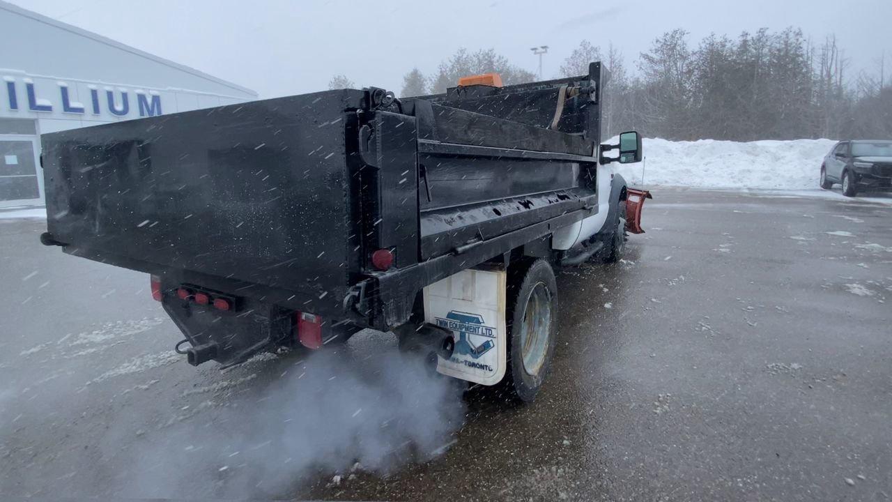 2008 Ford F-450 Super Duty Chassis XL Regular Cab 165 RWD Photo