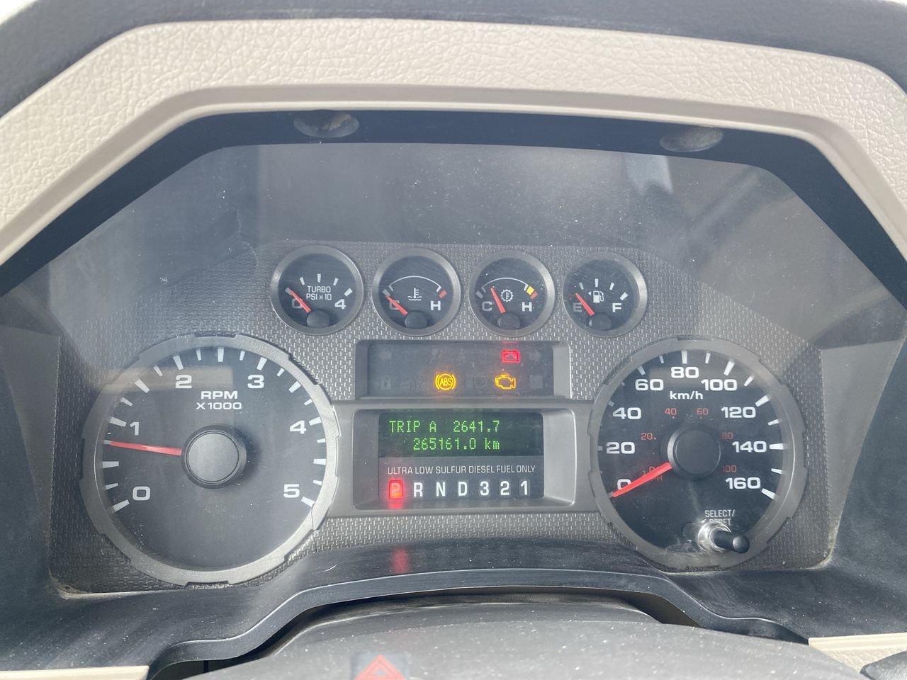 2008 Ford F-450 Super Duty Chassis XL Regular Cab 165 RWD Photo